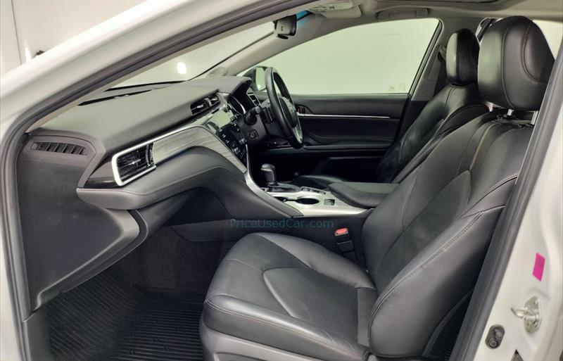 ขายรถเก๋งมือสอง-toyota-โตโยต้า-camry-คัมรี่-รถปี2018-รหัส78719-5a19d21d.jpg ขายรถเก๋งมือสอง-toyota-โตโยต้า-camry-คัมรี่-รถปี2018-รหัส78719-5a19d21d.jpg