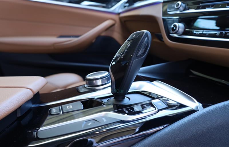 ขายรถเก๋งมือสอง-bmw-บีเอ็มดับบลิว-530i-รถปี2019-รหัส78823-4ca317b0.jpg ขายรถเก๋งมือสอง-bmw-บีเอ็มดับบลิว-530i-รถปี2019-รหัส78823-4ca317b0.jpg