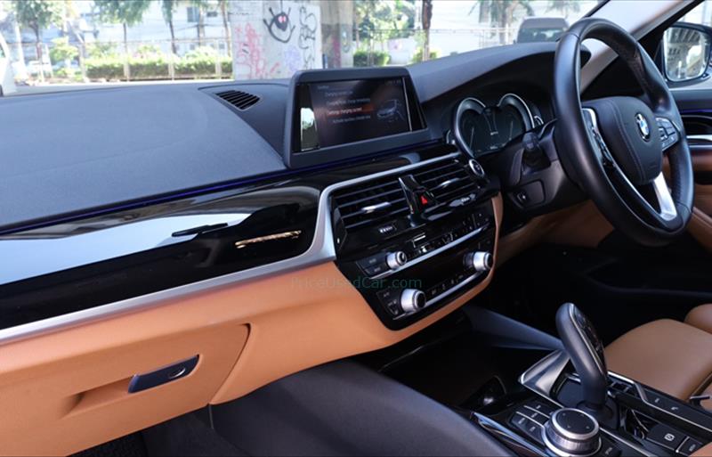 ขายรถเก๋งมือสอง-bmw-บีเอ็มดับบลิว-530i-รถปี2019-รหัส78823-553911b7.jpg ขายรถเก๋งมือสอง-bmw-บีเอ็มดับบลิว-530i-รถปี2019-รหัส78823-553911b7.jpg