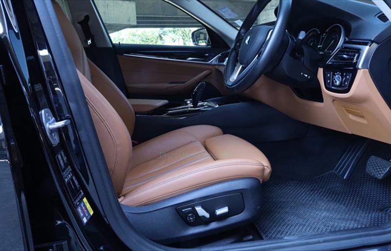 ขายรถเก๋งมือสอง-bmw-บีเอ็มดับบลิว-530i-รถปี2019-รหัส78823-fc4a281c.jpg ขายรถเก๋งมือสอง-bmw-บีเอ็มดับบลิว-530i-รถปี2019-รหัส78823-fc4a281c.jpg