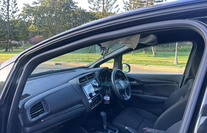 ขายรถเก๋งมือสอง-honda-ฮอนด้า-jazz-แจ๊ส-รถปี2019-รหัส78863-06fa0418.jpg ขายรถเก๋งมือสอง-honda-ฮอนด้า-jazz-แจ๊ส-รถปี2019-รหัส78863-06fa0418.jpg