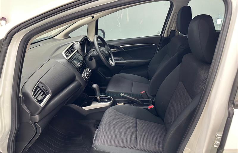 ขายรถเก๋งมือสอง-honda-ฮอนด้า-jazz-แจ๊ส-รถปี2020-รหัส78925-e50f5e4b.jpg ขายรถเก๋งมือสอง-honda-ฮอนด้า-jazz-แจ๊ส-รถปี2020-รหัส78925-e50f5e4b.jpg
