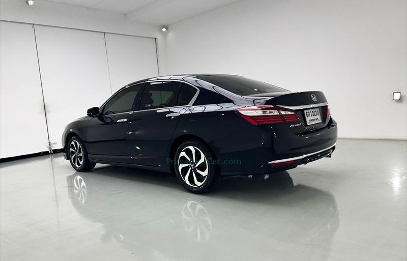 ขายรถเก๋งมือสอง-honda-ฮอนด้า-accord-แอคคอร์ด-รถปี2017-รหัส78939-c2afa9c1.jpg ขายรถเก๋งมือสอง-honda-ฮอนด้า-accord-แอคคอร์ด-รถปี2017-รหัส78939-c2afa9c1.jpg