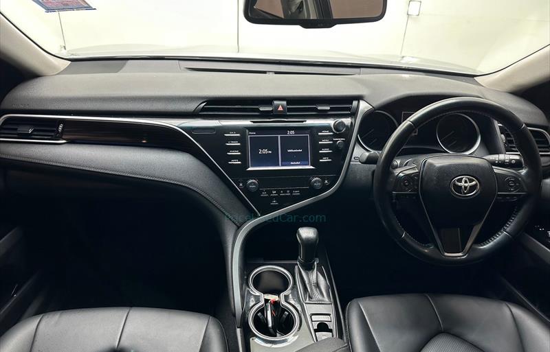 ขายรถเก๋งมือสอง-toyota-โตโยต้า-camry-คัมรี่-รถปี2019-รหัส78943-7951d0c8.jpg ขายรถเก๋งมือสอง-toyota-โตโยต้า-camry-คัมรี่-รถปี2019-รหัส78943-7951d0c8.jpg
