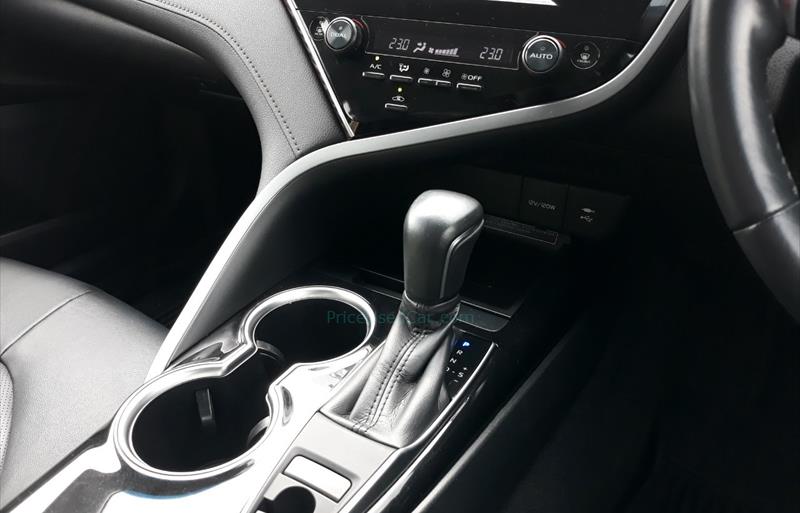 ขายรถเก๋งมือสอง-toyota-โตโยต้า-camry-คัมรี่-รถปี2020-รหัส78950-434520f1.jpg ขายรถเก๋งมือสอง-toyota-โตโยต้า-camry-คัมรี่-รถปี2020-รหัส78950-434520f1.jpg
