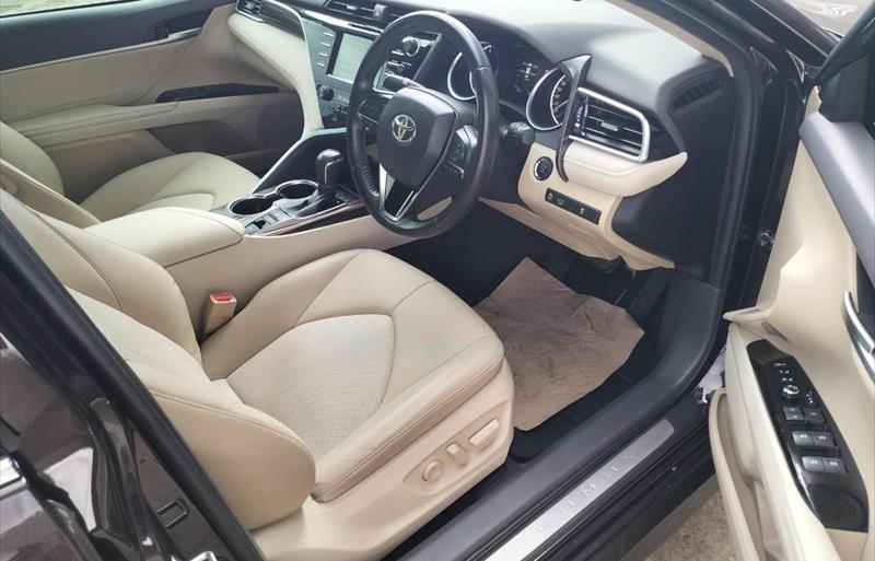 ขายรถเก๋งมือสอง-toyota-โตโยต้า-camry-คัมรี่-รถปี2020-รหัส78952-faee9ab2.jpg ขายรถเก๋งมือสอง-toyota-โตโยต้า-camry-คัมรี่-รถปี2020-รหัส78952-faee9ab2.jpg