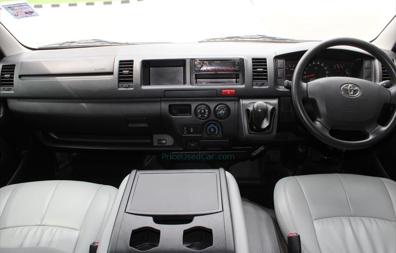 ขายรถตู้มือสอง-toyota-โตโยต้า-commuter-คอมมิวเตอร์-รถปี2018-รหัส78955-0cec38d8.jpg ขายรถตู้มือสอง-toyota-โตโยต้า-commuter-คอมมิวเตอร์-รถปี2018-รหัส78955-0cec38d8.jpg