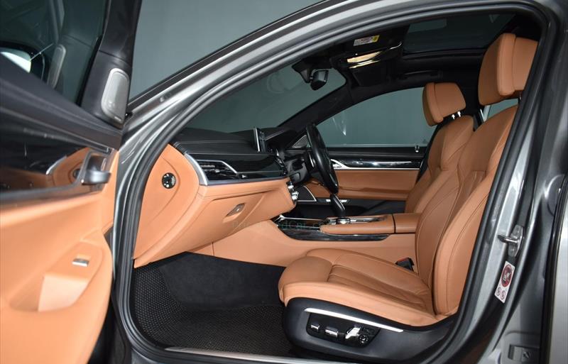 ขายรถเก๋งมือสอง-bmw-บีเอ็มดับบลิว-730ld-รถปี2017-รหัส78969-d399db55.jpg ขายรถเก๋งมือสอง-bmw-บีเอ็มดับบลิว-730ld-รถปี2017-รหัส78969-d399db55.jpg