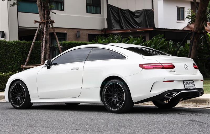 ขายรถเก๋งมือสอง-mercedes-benz-เมอร์เซเดสเบนซ์-e300-อีสามศูนย์ศูนย์-รถปี2017-รหัส78975-5868da7c.jpg ขายรถเก๋งมือสอง-mercedes-benz-เมอร์เซเดสเบนซ์-e300-อีสามศูนย์ศูนย์-รถปี2017-รหัส78975-5868da7c.jpg