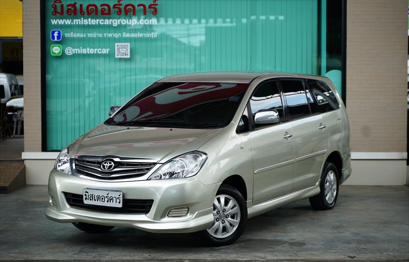 รถตู้มือสอง TOYOTA INNOVA รถปี 2011