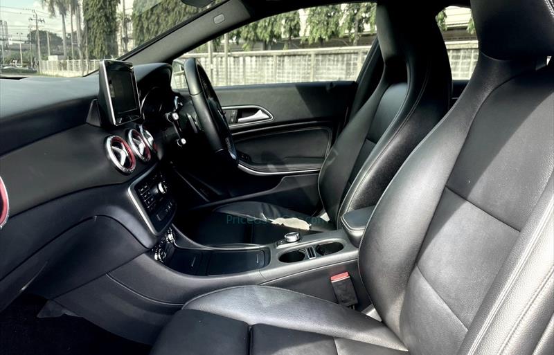 ขายรถเก๋งมือสอง-mercedes-benz-เมอร์เซเดสเบนซ์-cla200-รถปี2017-รหัส79007-dedfc630.jpg ขายรถเก๋งมือสอง-mercedes-benz-เมอร์เซเดสเบนซ์-cla200-รถปี2017-รหัส79007-dedfc630.jpg