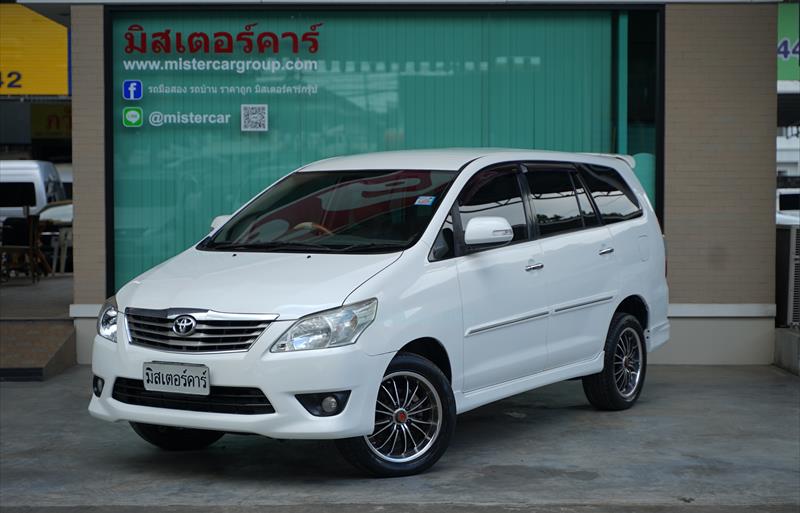 รถตู้มือสอง TOYOTA INNOVA รถปี 2012