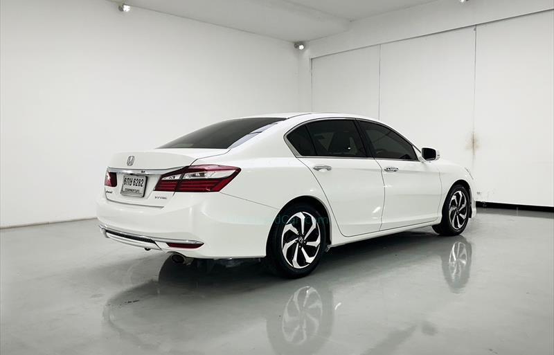ขายรถเก๋งมือสอง-honda-ฮอนด้า-accord-แอคคอร์ด-รถปี2017-รหัส79036-4675c939.jpg ขายรถเก๋งมือสอง-honda-ฮอนด้า-accord-แอคคอร์ด-รถปี2017-รหัส79036-4675c939.jpg