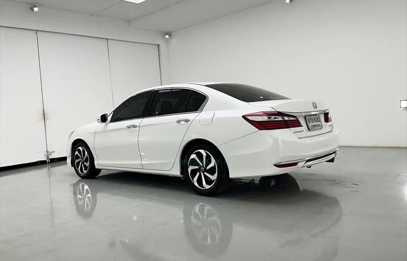 ขายรถเก๋งมือสอง honda accord รถปี2017 รหัส 79036 รูปที่3