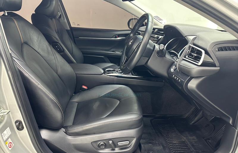 ขายรถเก๋งมือสอง-toyota-โตโยต้า-camry-คัมรี่-รถปี2019-รหัส79046-4e1a5948.jpg ขายรถเก๋งมือสอง-toyota-โตโยต้า-camry-คัมรี่-รถปี2019-รหัส79046-4e1a5948.jpg