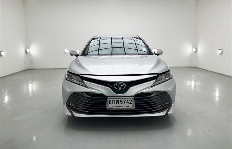 ขายรถเก๋งมือสอง-toyota-โตโยต้า-camry-คัมรี่-รถปี2019-รหัส79046-e44c7e67.jpg ขายรถเก๋งมือสอง-toyota-โตโยต้า-camry-คัมรี่-รถปี2019-รหัส79046-e44c7e67.jpg