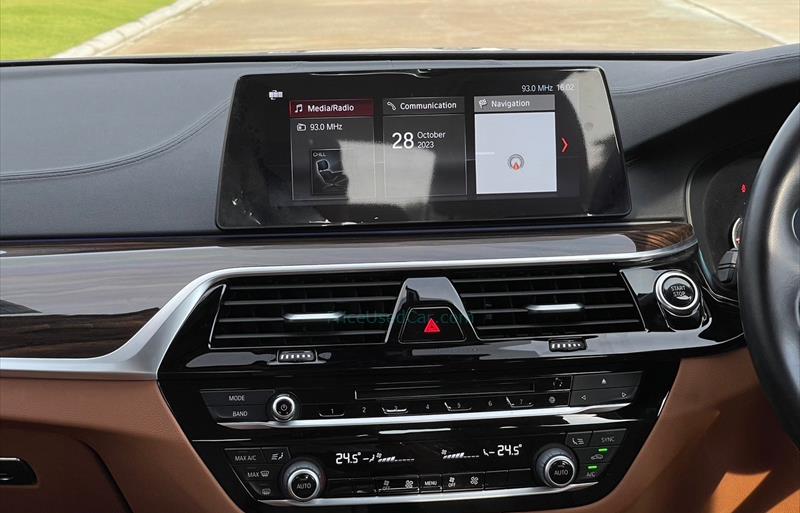 ขายรถเก๋งมือสอง-bmw-บีเอ็มดับบลิว-530i-รถปี2018-รหัส79051-322be3bd.jpg ขายรถเก๋งมือสอง-bmw-บีเอ็มดับบลิว-530i-รถปี2018-รหัส79051-322be3bd.jpg