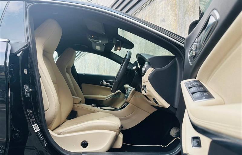 ขายรถเก๋งมือสอง-mercedes-benz-เมอร์เซเดสเบนซ์-cla200-รถปี2017-รหัส79101-60cddd9b.jpg ขายรถเก๋งมือสอง-mercedes-benz-เมอร์เซเดสเบนซ์-cla200-รถปี2017-รหัส79101-60cddd9b.jpg