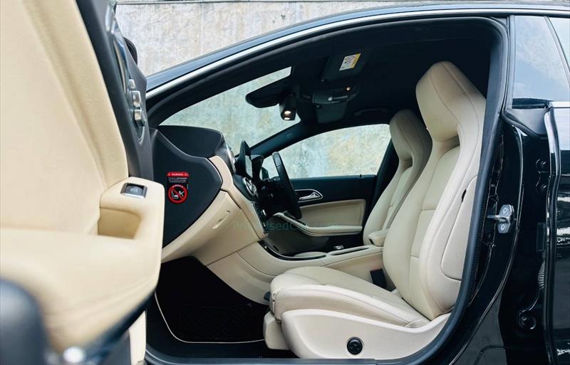 ขายรถเก๋งมือสอง-mercedes-benz-เมอร์เซเดสเบนซ์-cla200-รถปี2017-รหัส79101-a839f4a2.jpg ขายรถเก๋งมือสอง-mercedes-benz-เมอร์เซเดสเบนซ์-cla200-รถปี2017-รหัส79101-a839f4a2.jpg