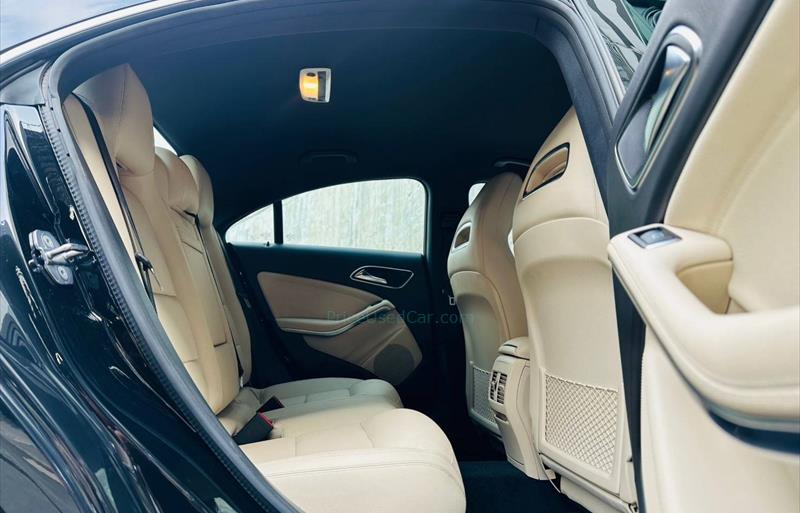 ขายรถเก๋งมือสอง-mercedes-benz-เมอร์เซเดสเบนซ์-cla200-รถปี2017-รหัส79101-df81efa9.jpg ขายรถเก๋งมือสอง-mercedes-benz-เมอร์เซเดสเบนซ์-cla200-รถปี2017-รหัส79101-df81efa9.jpg