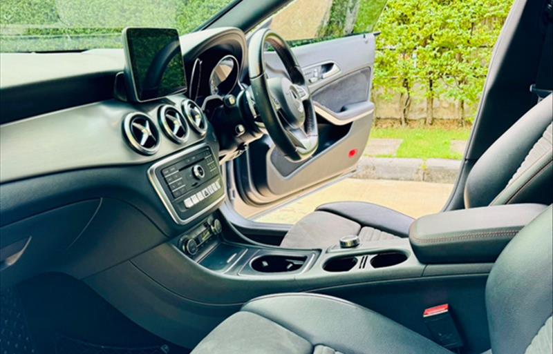 ขายรถเก๋งมือสอง-mercedes-benz-เมอร์เซเดสเบนซ์-cla250-amg-ซีแอลเอสองห้าศูนย์-เอเอ็มจี-รถปี2018-รหัส79118-2ed198ce.jpg ขายรถเก๋งมือสอง-mercedes-benz-เมอร์เซเดสเบนซ์-cla250-amg-ซีแอลเอสองห้าศูนย์-เอเอ็มจี-รถปี2018-รหัส79118-2ed198ce.jpg