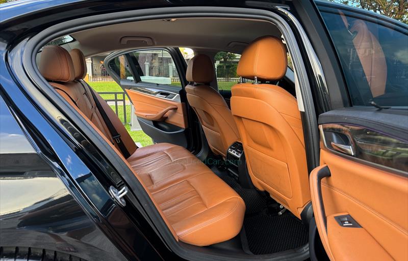 ขายรถเก๋งมือสอง-bmw-บีเอ็มดับบลิว-520d-ห้าสองศูนย์ดี-รถปี2018-รหัส79132-21577346.jpg ขายรถเก๋งมือสอง-bmw-บีเอ็มดับบลิว-520d-ห้าสองศูนย์ดี-รถปี2018-รหัส79132-21577346.jpg