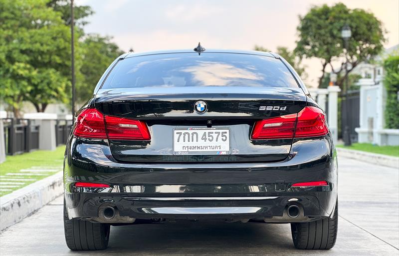 ขายรถเก๋งมือสอง-bmw-บีเอ็มดับบลิว-520d-ห้าสองศูนย์ดี-รถปี2018-รหัส79132-dcf3dfde.jpg ขายรถเก๋งมือสอง-bmw-บีเอ็มดับบลิว-520d-ห้าสองศูนย์ดี-รถปี2018-รหัส79132-dcf3dfde.jpg