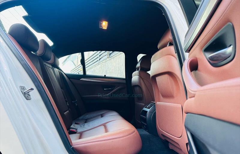 ขายรถเก๋งมือสอง-bmw-บีเอ็มดับบลิว-520d-ห้าสองศูนย์ดี-รถปี2016-รหัส79133-64316222.jpg ขายรถเก๋งมือสอง-bmw-บีเอ็มดับบลิว-520d-ห้าสองศูนย์ดี-รถปี2016-รหัส79133-64316222.jpg