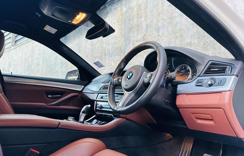 ขายรถเก๋งมือสอง-bmw-บีเอ็มดับบลิว-520d-ห้าสองศูนย์ดี-รถปี2016-รหัส79133-acaf505e.jpg ขายรถเก๋งมือสอง-bmw-บีเอ็มดับบลิว-520d-ห้าสองศูนย์ดี-รถปี2016-รหัส79133-acaf505e.jpg
