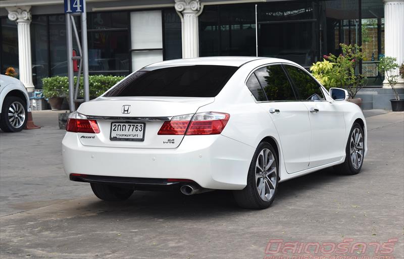 ขายรถเก๋งมือสอง honda accord รถปี2013 รหัส 79168 รูปที่4