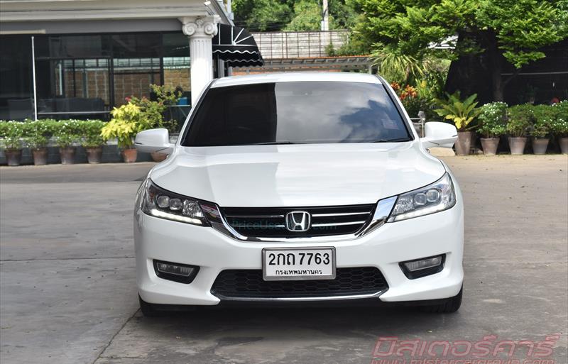 ขายรถเก๋งมือสอง honda accord รถปี2013 รหัส 79168 รูปที่2