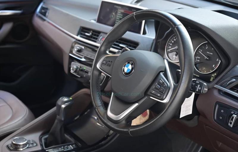 ขายรถ-suv-มือสอง-bmw-บีเอ็มดับบลิว-x1-เอ็กซ์1-รถปี2017-รหัส79376-9f0ba677.jpg ขายรถ-suv-มือสอง-bmw-บีเอ็มดับบลิว-x1-เอ็กซ์1-รถปี2017-รหัส79376-9f0ba677.jpg