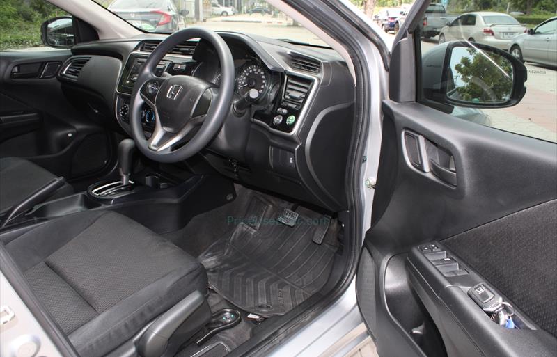 ขายรถเก๋งมือสอง-honda-ฮอนด้า-city-ซิตี้-รถปี2019-รหัส79408-645a93b0.jpg ขายรถเก๋งมือสอง-honda-ฮอนด้า-city-ซิตี้-รถปี2019-รหัส79408-645a93b0.jpg