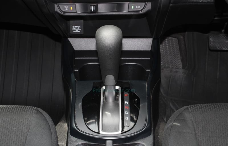 ขายรถเก๋งมือสอง-honda-ฮอนด้า-city-ซิตี้-รถปี2019-รหัส79408-93d8bfeb.jpg ขายรถเก๋งมือสอง-honda-ฮอนด้า-city-ซิตี้-รถปี2019-รหัส79408-93d8bfeb.jpg