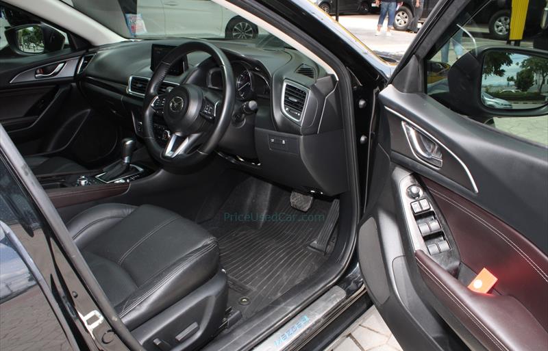 ขายรถเก๋งมือสอง-mazda-มาสด้า-3-สาม-รถปี2018-รหัส79409-3d8d93c3.jpg ขายรถเก๋งมือสอง-mazda-มาสด้า-3-สาม-รถปี2018-รหัส79409-3d8d93c3.jpg