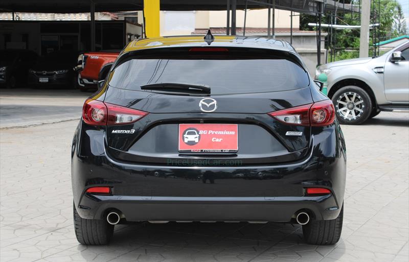 ขายรถเก๋งมือสอง-mazda-มาสด้า-3-สาม-รถปี2018-รหัส79409-ed726d1c.jpg ขายรถเก๋งมือสอง-mazda-มาสด้า-3-สาม-รถปี2018-รหัส79409-ed726d1c.jpg