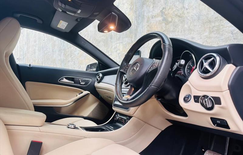 ขายรถเก๋งมือสอง-mercedes-benz-เมอร์เซเดสเบนซ์-cla200-รถปี2017-รหัส79416-211f95a3.jpg ขายรถเก๋งมือสอง-mercedes-benz-เมอร์เซเดสเบนซ์-cla200-รถปี2017-รหัส79416-211f95a3.jpg