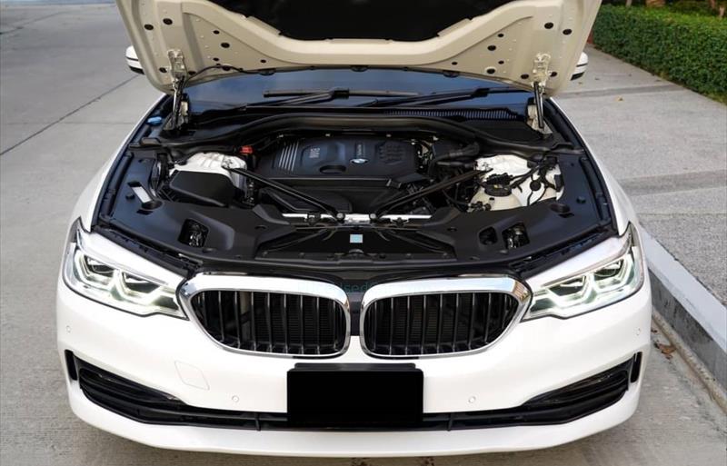 ขายรถเก๋งมือสอง-bmw-บีเอ็มดับบลิว-520d-ห้าสองศูนย์ดี-รถปี2018-รหัส79536-5555de1a.jpg ขายรถเก๋งมือสอง-bmw-บีเอ็มดับบลิว-520d-ห้าสองศูนย์ดี-รถปี2018-รหัส79536-5555de1a.jpg