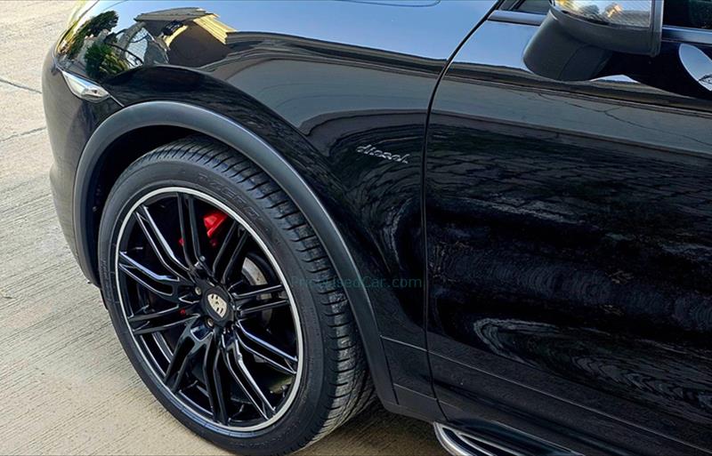 ขายรถ-suv-มือสอง-porsche-ปอร์เช่-cayenne-รถปี2012-รหัส79541-0281a18c.jpg ขายรถ-suv-มือสอง-porsche-ปอร์เช่-cayenne-รถปี2012-รหัส79541-0281a18c.jpg