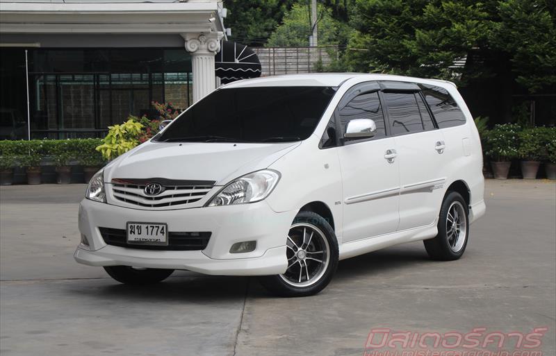 รถตู้มือสอง TOYOTA INNOVA รถปี 2012