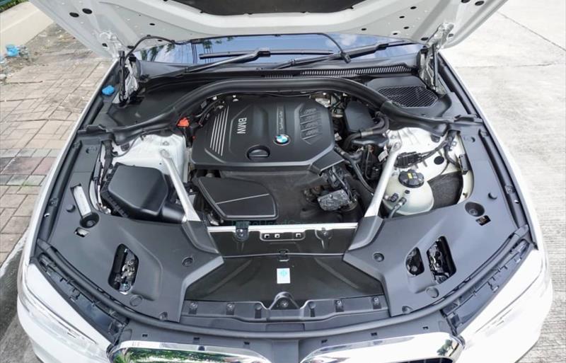 ขายรถเก๋งมือสอง-bmw-บีเอ็มดับบลิว-520d-ห้าสองศูนย์ดี-รถปี2018-รหัส79659-13a9f073.jpg ขายรถเก๋งมือสอง-bmw-บีเอ็มดับบลิว-520d-ห้าสองศูนย์ดี-รถปี2018-รหัส79659-13a9f073.jpg