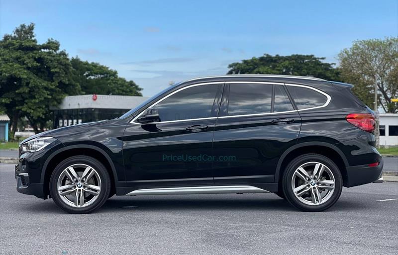 ขายรถ-suv-มือสอง-bmw-บีเอ็มดับบลิว-x1-เอ็กซ์1-รถปี2020-รหัส79668-4594fadc.jpg ขายรถ-suv-มือสอง-bmw-บีเอ็มดับบลิว-x1-เอ็กซ์1-รถปี2020-รหัส79668-4594fadc.jpg