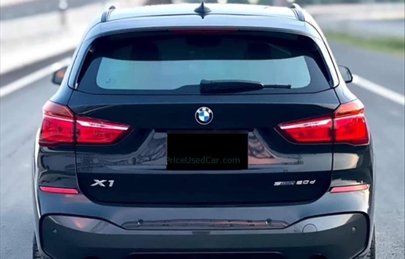 ขายรถ-suv-มือสอง-bmw-บีเอ็มดับบลิว-x1-เอ็กซ์1-รถปี2020-รหัส79673-17a1346b.jpg ขายรถ-suv-มือสอง-bmw-บีเอ็มดับบลิว-x1-เอ็กซ์1-รถปี2020-รหัส79673-17a1346b.jpg