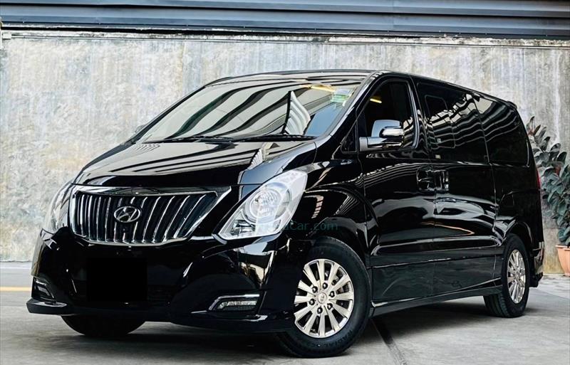 รถตู้มือสอง HYUNDAI H-1 รถปี 2018