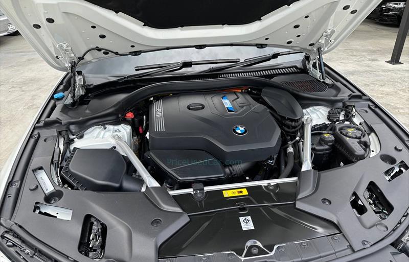 ขายรถเก๋งมือสอง bmw 530i รถปี2021 รหัส 79879 รูปที่12