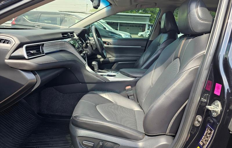 ขายรถเก๋งมือสอง-toyota-โตโยต้า-camry-คัมรี่-รถปี2019-รหัส79882-1b020027.jpg ขายรถเก๋งมือสอง-toyota-โตโยต้า-camry-คัมรี่-รถปี2019-รหัส79882-1b020027.jpg