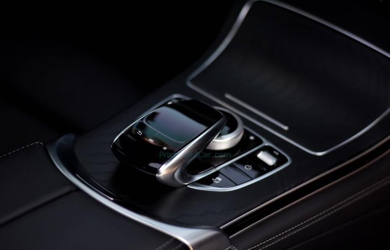 ขายรถเก๋งมือสอง-mercedes-benz-เมอร์เซเดสเบนซ์-glc250-จีแอลซีสองห้าศูนย์-รถปี2019-รหัส79884-33ca14b7.jpg ขายรถเก๋งมือสอง-mercedes-benz-เมอร์เซเดสเบนซ์-glc250-จีแอลซีสองห้าศูนย์-รถปี2019-รหัส79884-33ca14b7.jpg