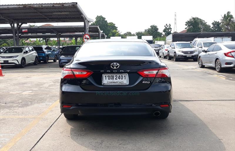 ขายรถเก๋งมือสอง-toyota-โตโยต้า-camry-คัมรี่-รถปี2020-รหัส79890-5a7c551f.jpg ขายรถเก๋งมือสอง-toyota-โตโยต้า-camry-คัมรี่-รถปี2020-รหัส79890-5a7c551f.jpg