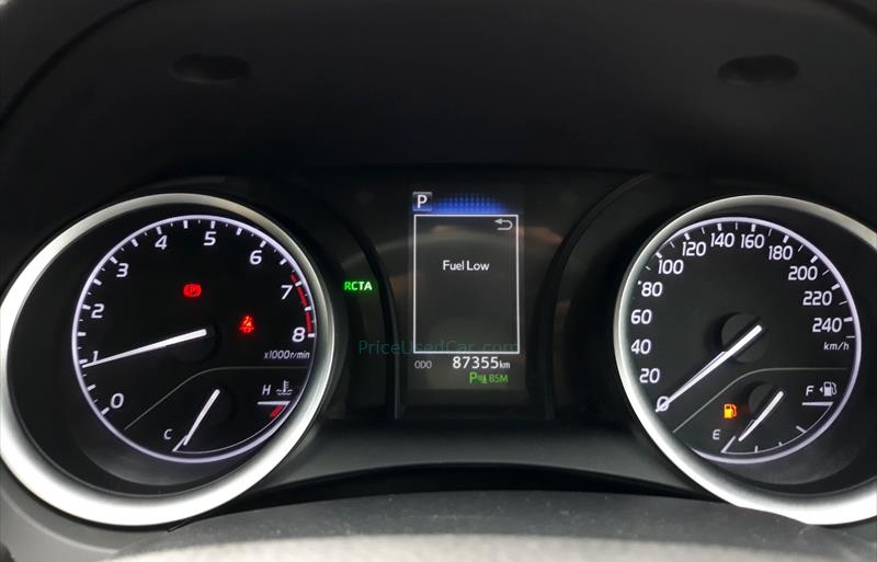 ขายรถเก๋งมือสอง-toyota-โตโยต้า-camry-คัมรี่-รถปี2020-รหัส79890-9cf9329e.jpg ขายรถเก๋งมือสอง-toyota-โตโยต้า-camry-คัมรี่-รถปี2020-รหัส79890-9cf9329e.jpg