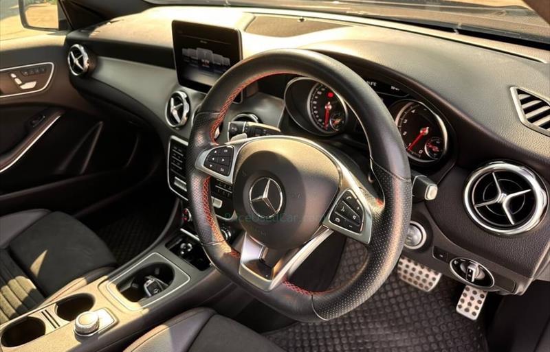 ขายรถเก๋งมือสอง mercedes-benz gla250 รถปี2019 รหัส 79909 รูปที่6